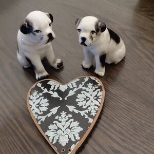 2 Dog Shakers Maybe Boston Terrier Or Other Black & White Dogs